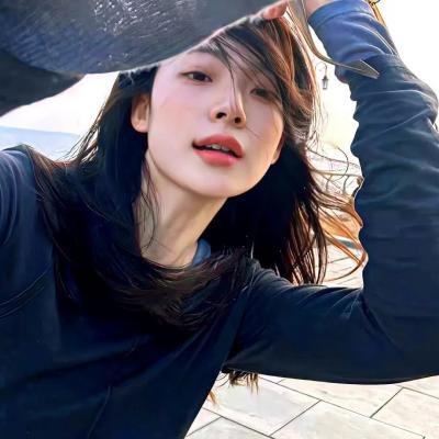 签约艺人又出大瓜：抠图式演戏，导演当场摔剧本，一个月